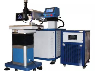 激光焊接机